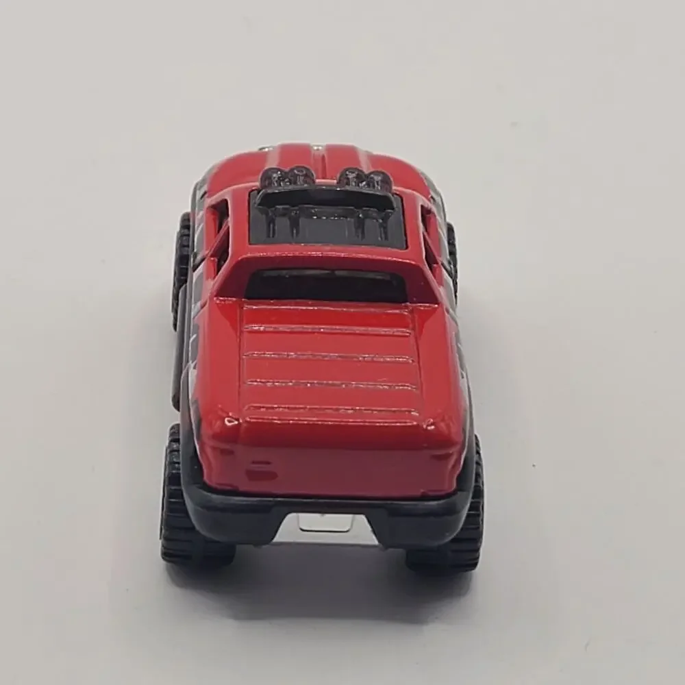 2013 HOT WHEELS OFF DUTY RED 1:64 DIECAST 3
